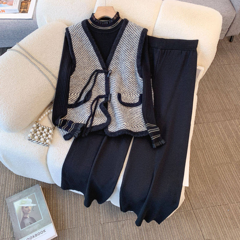 中年妈妈秋装新款千鸟格马甲三件套针织大码套装中老年女士衣服