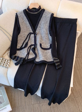 中年妈妈秋装新款千鸟格马甲三件套针织大码套装中老年女士衣服