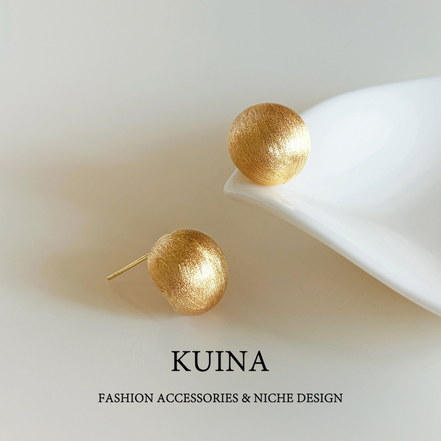 法式复古金色拉丝圆球耳钉女轻奢高级感纯银针耳环2026新爆款耳饰