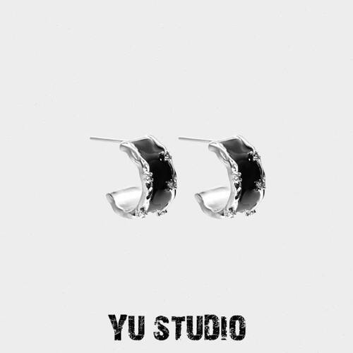 YUSTUDIO小众个性黑色滴胶锆石耳钉中性轻奢高级感潮酷情侣耳饰品