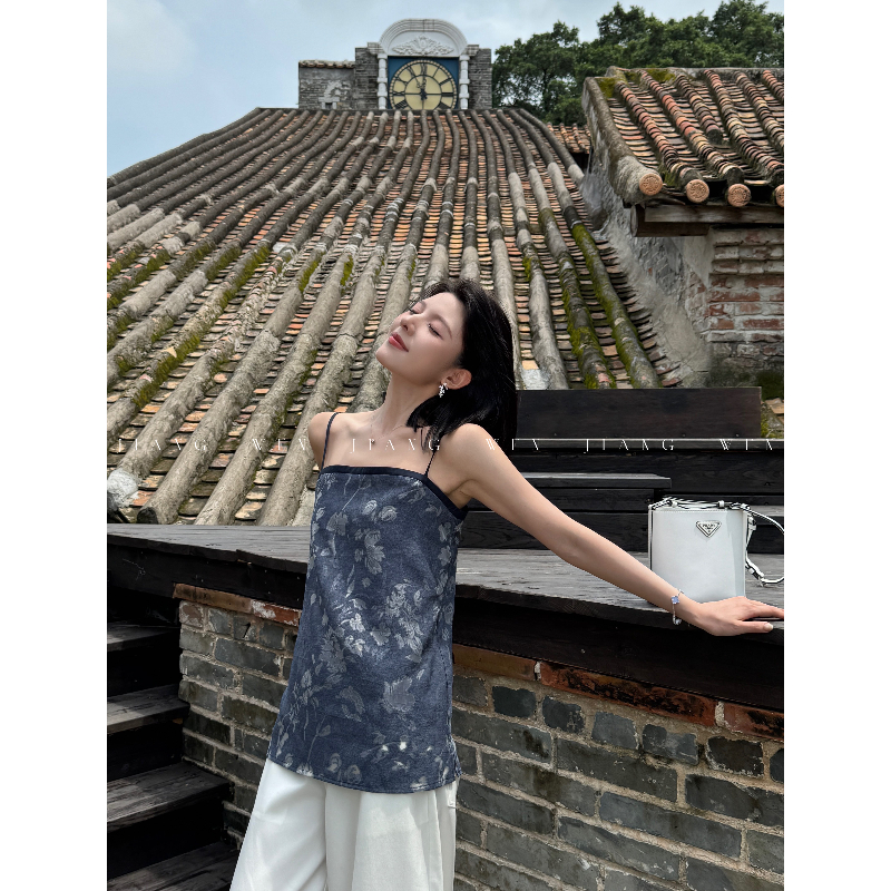 姜雯牛仔印花吊带上衣无袖背心