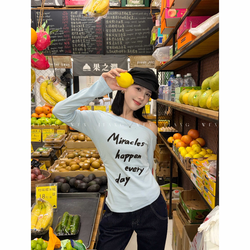 姜雯韩系白色斜肩上衣女长袖字母T恤灰色内搭收腰显瘦巨好看高级