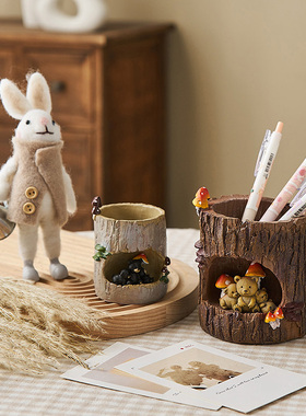 创意笔筒办公室桌面好物收纳盒摆E件儿童学生可爱卡通开学礼物