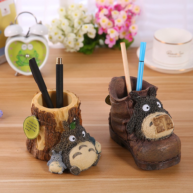可爱龙猫网红笔h筒桌面家居办公装饰创意拍摄摆件治愈礼品树脂笔