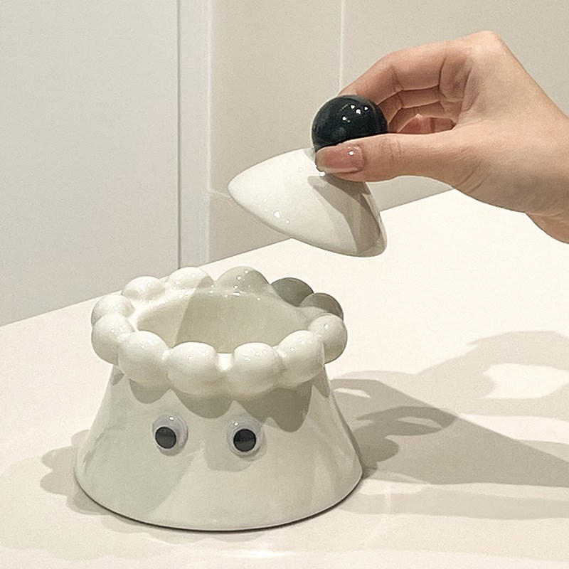 随沐高级感烟灰缸小众可爱创意萌家用客厅办公室陶瓷防飞灰摆件