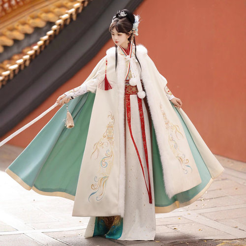 原创汉服女2025新款男女款国风披风武侠加绒加厚斗篷秋冬日常套装