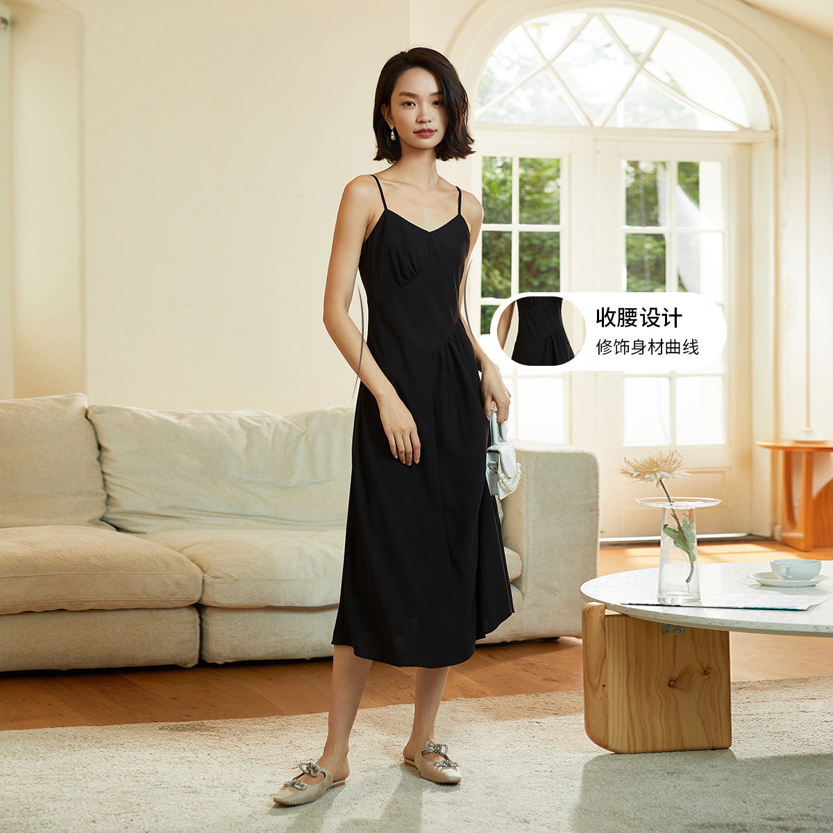 阿依莲2026夏新款极简纯色度假风修身梭织吊带长款连衣裙女款图片