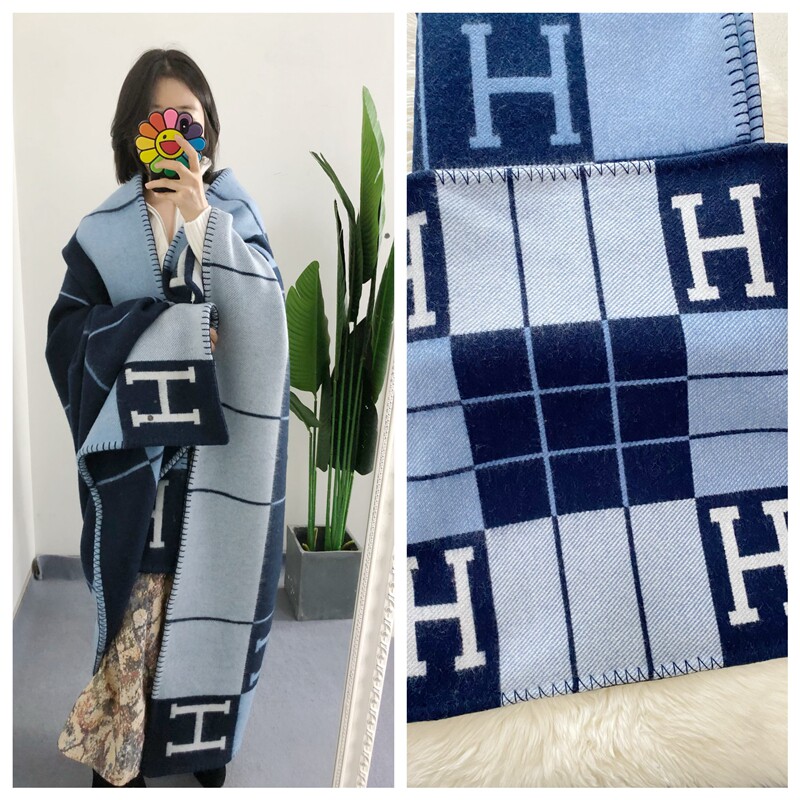 买手店 秋冬奶茶色羊毛毯沙发毯子 抱枕 枕套带枕芯 90羊毛10羊绒