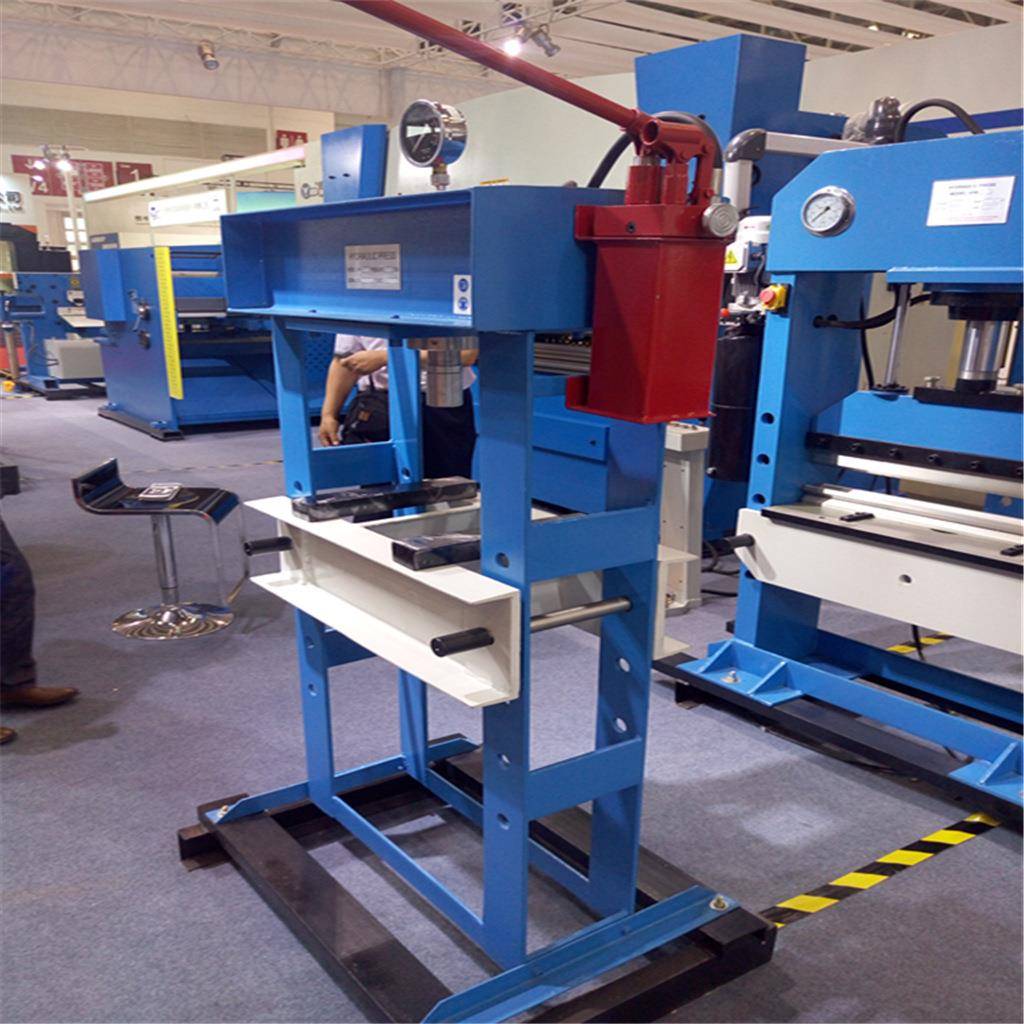 厂家直发160T多功能龙门液压整机框架门式压力机