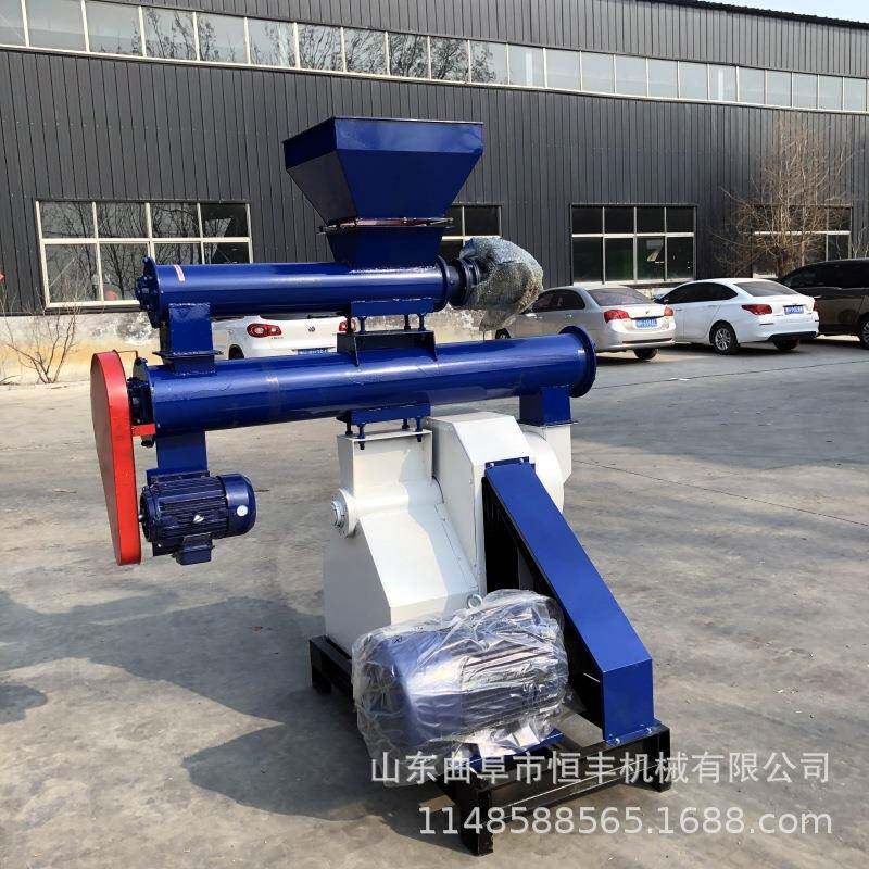 环模制粒机适用于畜禽粪便秸秆淤泥等原料挤压制成有机肥制粒