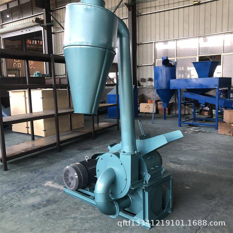 林场竹子木材粉碎机移动式园林树枝粉碎机小型柴油木材树干碎枝机