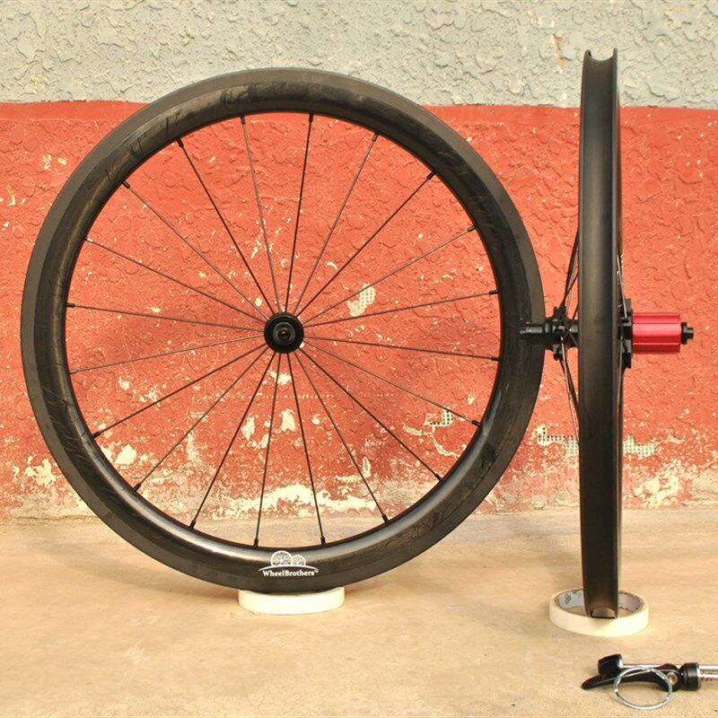 极速轱辘哥!20寸406/451碳刀38mm框高sapim辐S条折叠自行车免胎垫