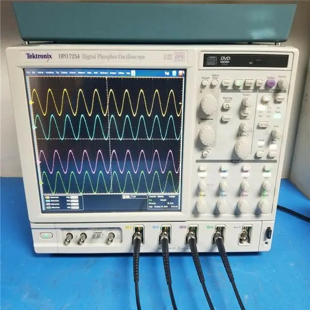 回收泰克Tektronix DPO71254C 12.5 GHz、4 通道数字示波器