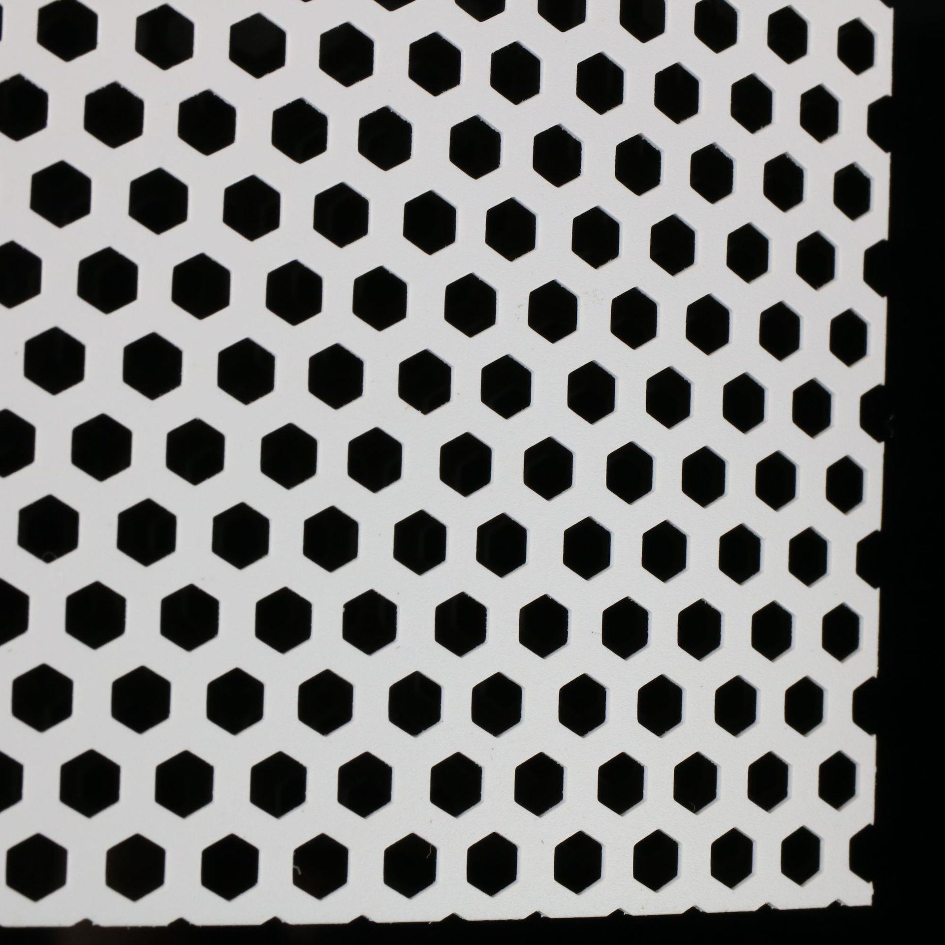 厂家供应PVC冲孔网塑料冲孔板PVC喇叭网防尘网0.26mm*0.5m