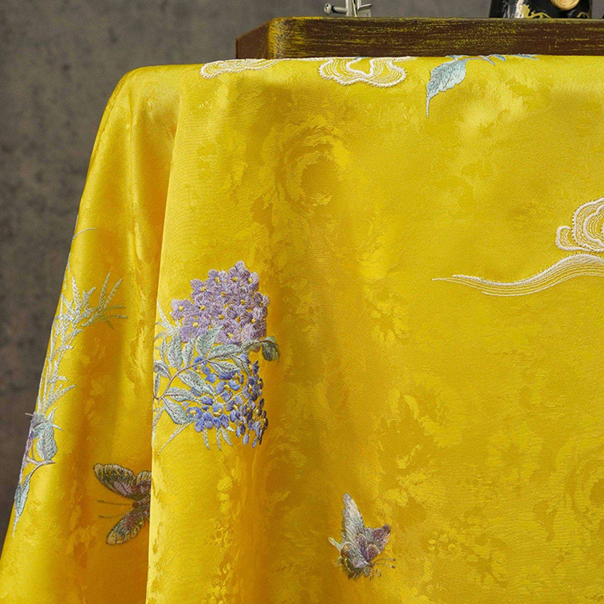 新中花式ODY515-仿宋锦球花蝴蝶绣绣花重面料国风汉服马甲外套工