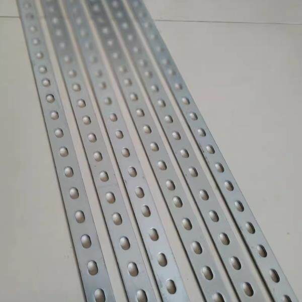 不锈钢板带孔铁条直条扁条加厚神器强力带孔扁条铁片改装角片