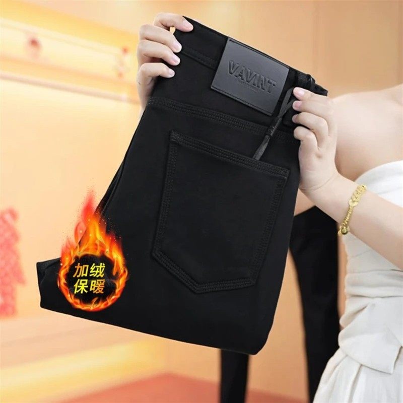 左尼轻奢服饰冬季加绒纯黑色防褪色男士修身经典百搭小直筒牛仔裤