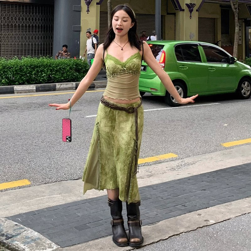 性感辣妹蕾丝花边拼接吊带背心半身中长裙两件套
