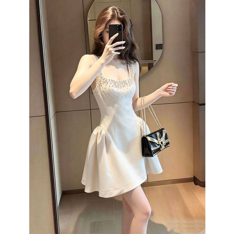 重工镶钻小香风连衣裙女