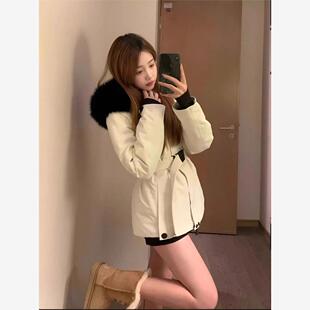白色收腰羽绒服女2024冬季保暖新款加厚短款滑雪派克服