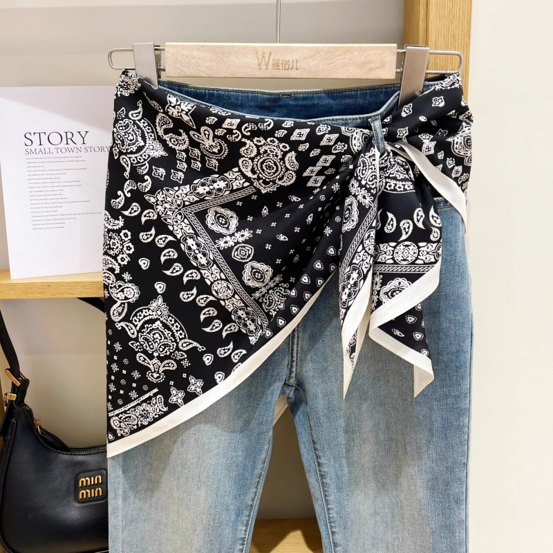 服饰丝巾!韩国腰果花三角巾屁帘女叠穿配饰牛仔裤腰带腰间丝巾 服饰丝巾!韩国腰果花三角巾屁帘女叠穿配饰牛仔裤腰带腰间丝巾