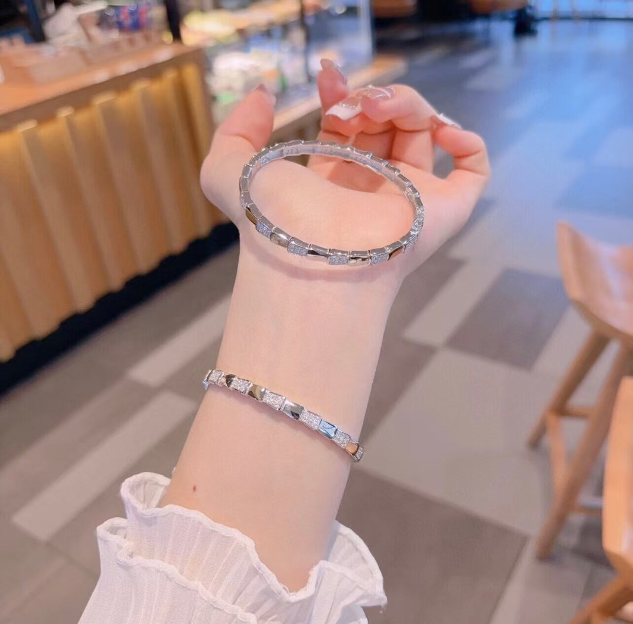 镀18K玫瑰金蛇骨满天星手镯女