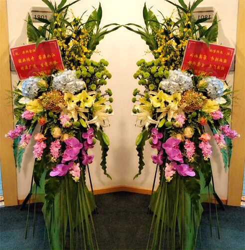 上海开业花篮鲜花同城速递商务开张乔迁三角架送闵行嘉定浦东普陀