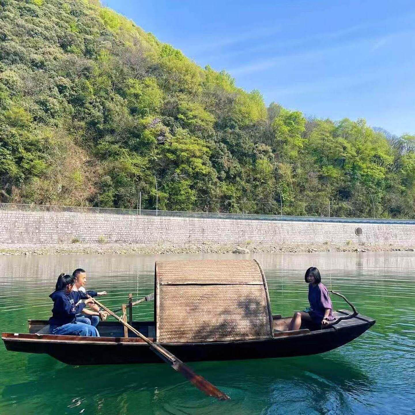 仿古乌篷船木船渔船景观实木水上餐饮装饰景区户外道具小木船下水