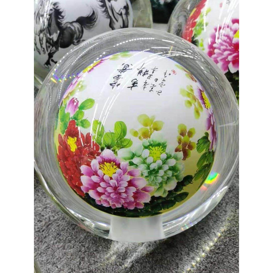 内画水晶球牡丹富贵吉祥办公桌客厅桌面摆件带木座礼品盒