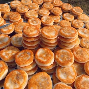 东北传统美食手工制作粘火勺红小豆陷粗粮粘豆包黏火勺米面年糕饼