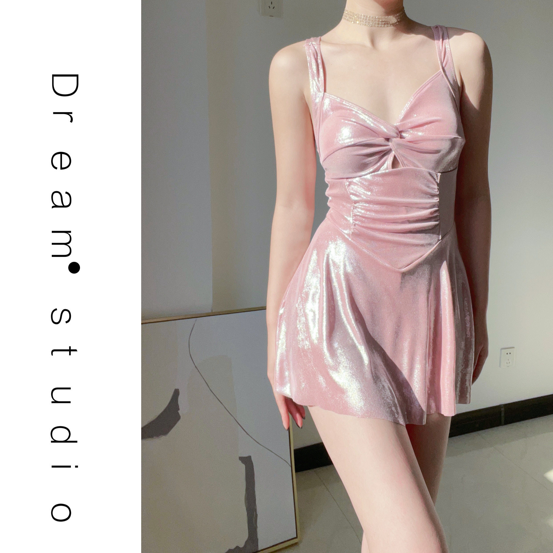 蜜Dream泳衣冰梅粉珠光性感露背连体保守裙式遮肉显瘦游泳装少女