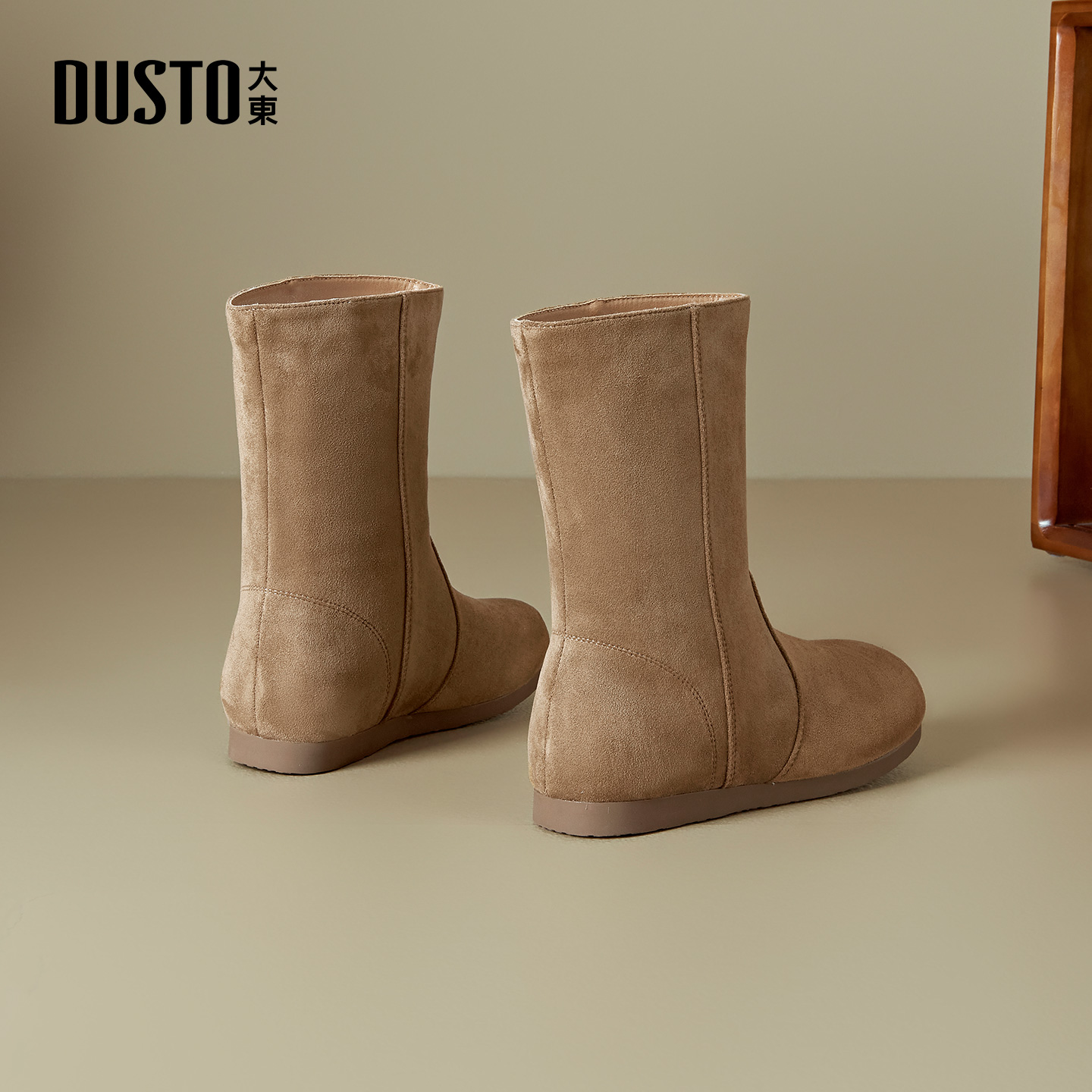 大东棕色短靴女2025新款冬季爆款美拉德勃肯靴子加绒复古西部靴女