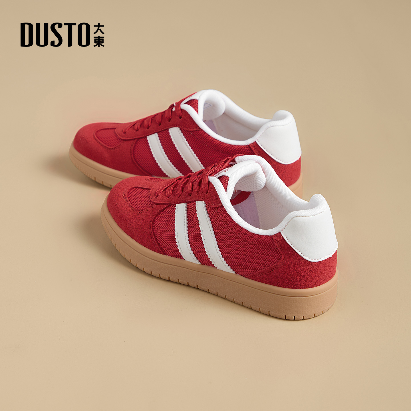 大东官方红色德训鞋女2025新款冬季巨好看休闲板鞋爆款阿甘鞋女款