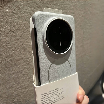 无边框磁吸适用华为mate60手机壳