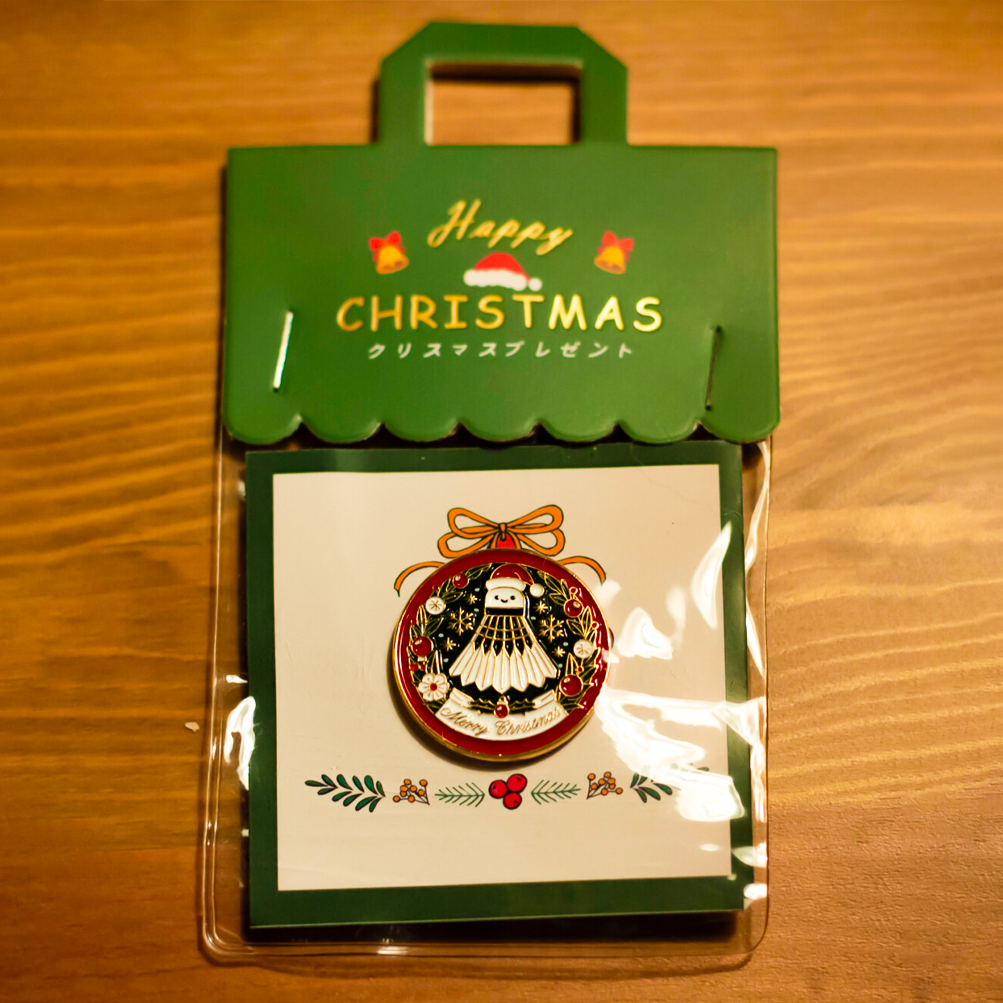 圣诞节周边限定羽毛球徽章小红书同款送朋友圣诞节小礼物胸针装饰