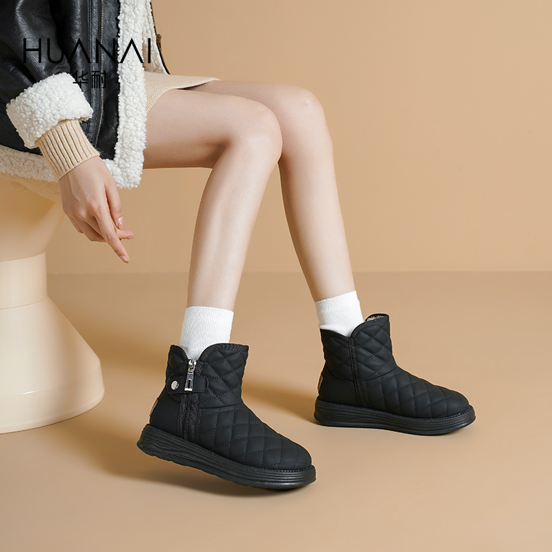 华耐秋冬季厚绒雪地靴