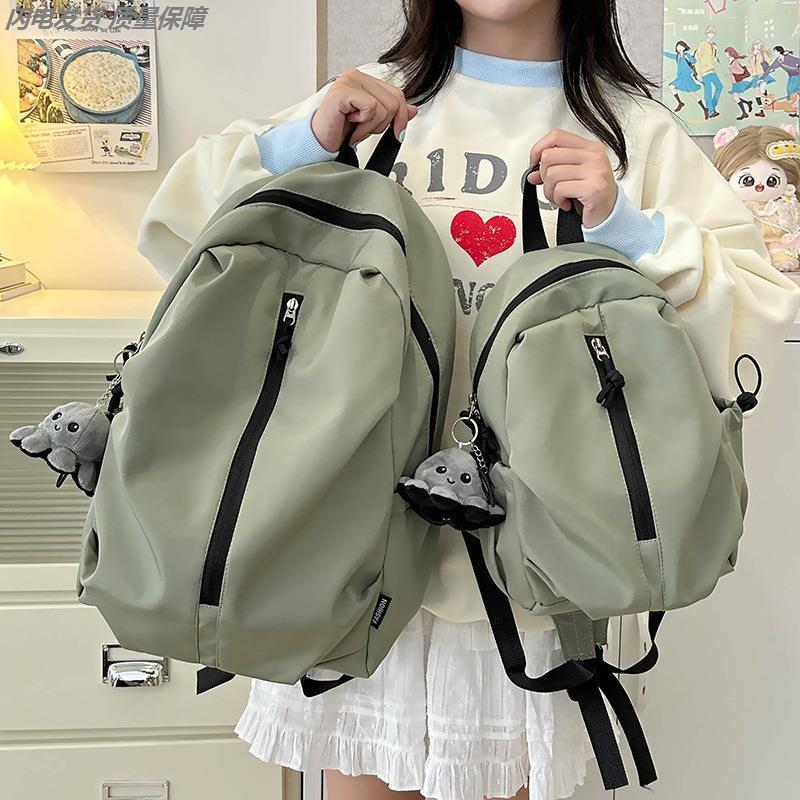 2025新款户外双肩包女旅游轻便登