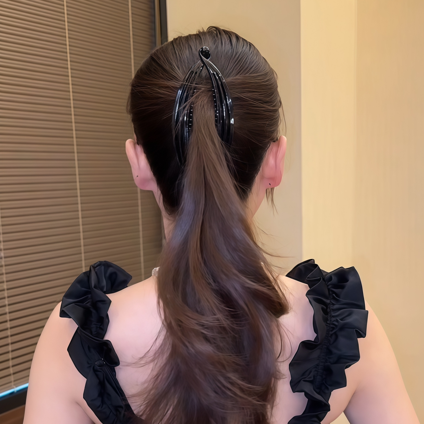 无痕带齿香蕉夹高马尾稳固百搭