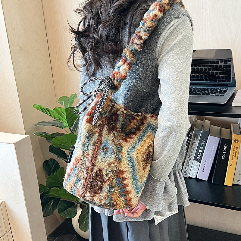 毛绒包 软软糯糯 可调节抽绳 水桶/大兜子,箱包皮具/热销女包/男包,单肩包,淘宝优惠券,粉丝福利购,淘宝优惠卷