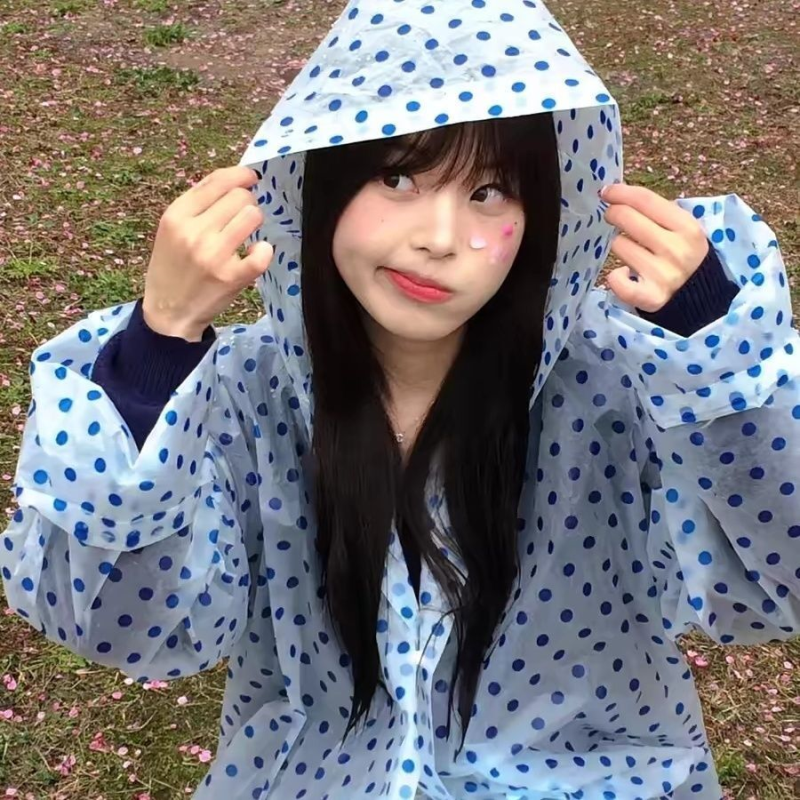 时尚波点轻薄便携演唱会一次性雨衣成人儿童户外旅游徒步登山漂流