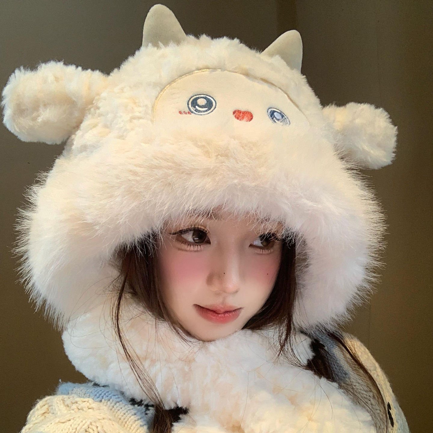 冬季可爱小羊毛绒帽防寒保暖帽子围巾一体加厚护耳毛绒甜美雷锋帽