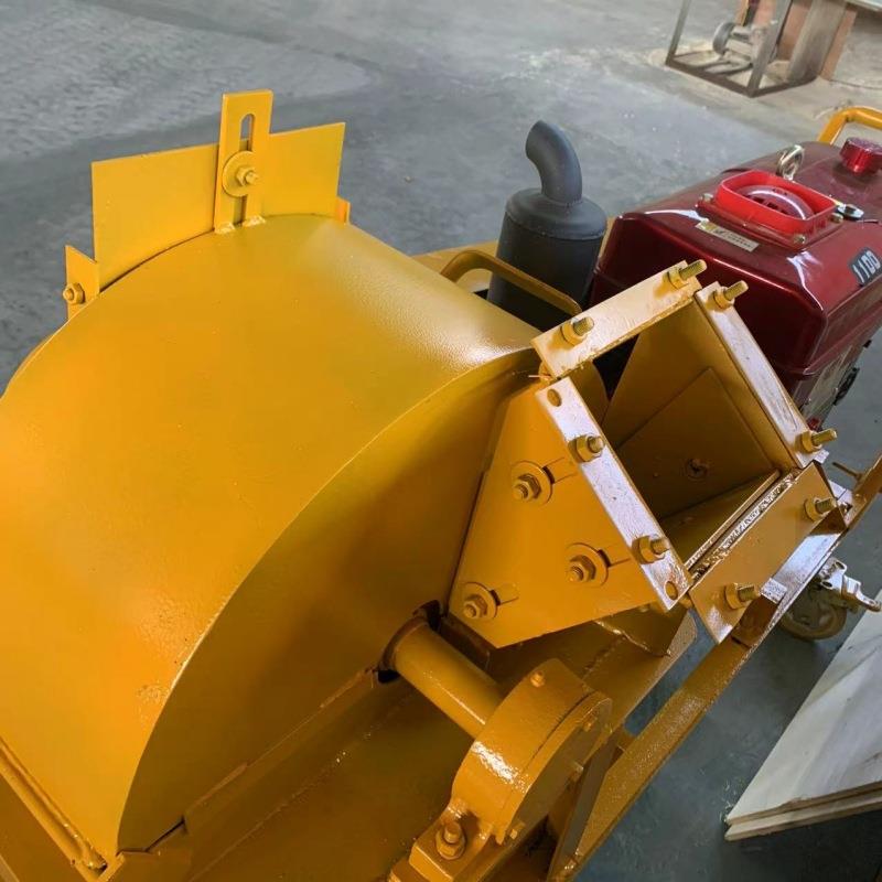 出口柴油木材粉碎机木头边角料粉碎机干湿果树枝条粉碎碎枝机