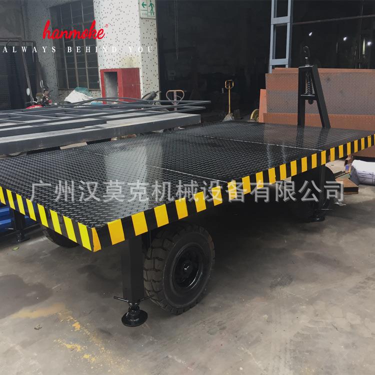 厂家直供2吨四轮转向牵引平板车高强度非标行李牵引平板车招