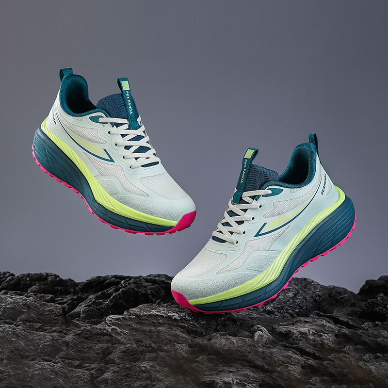 佩斯熊猫专业跑步鞋女款2