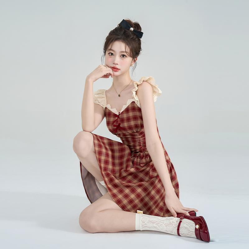 港式短裙甜美气质减龄法