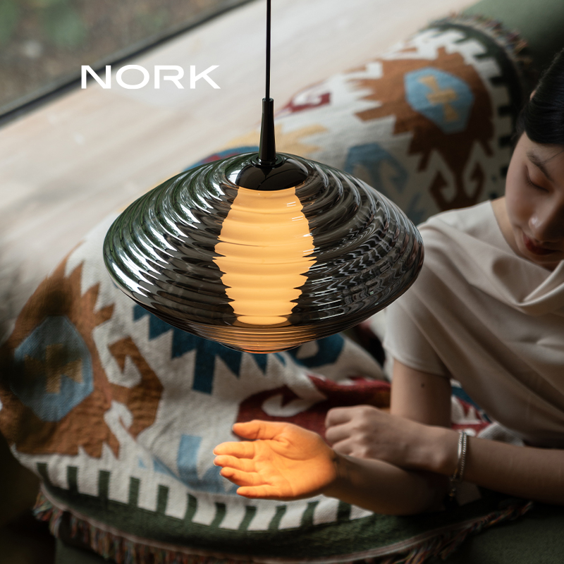 诺克照明玻璃简约卧室床头小吊灯