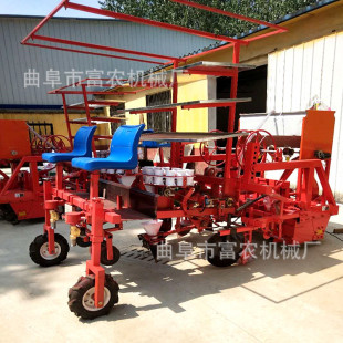 春季 糯玉米甜玉米苗移栽機(jī) 牽引式 蔬菜移栽機(jī)結(jié)構(gòu)緊湊性能穩(wěn)定