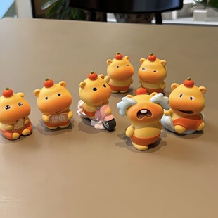 【新】水豚噜噜盲盒Q版手办电脑桌面车载摆件儿童玩具生日礼物