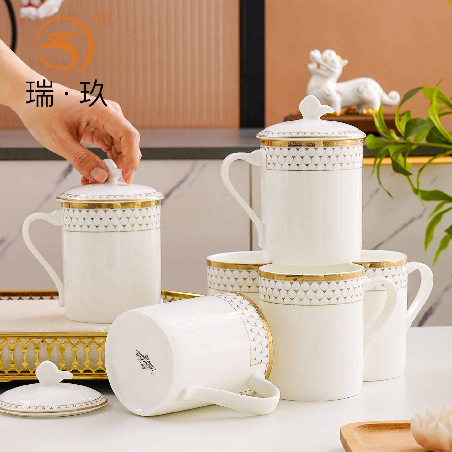 骨瓷带盖防尘马克杯办公家用
