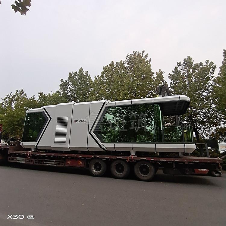 山东户外集成房屋生产基地户外活动酒店房智能太空方舱轻钢别墅房